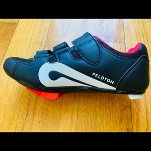2020 Peloton cycling shoes with cleats. size 38.